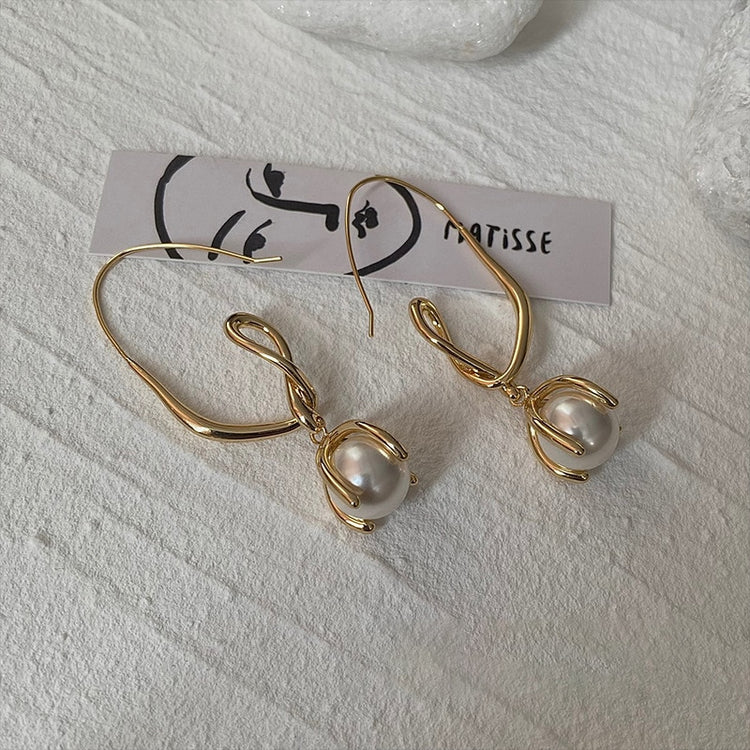 Vintage Imitation Pearl Statement Pendant Earrings