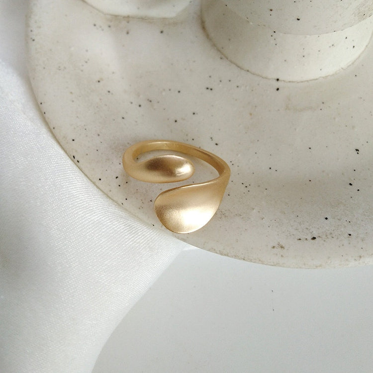 Stylish Adjustable Gold Tone Ring