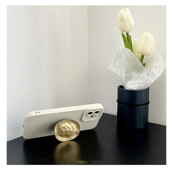 Chic Silicone iPhone Case With A Finger Rest - Mad Jade's