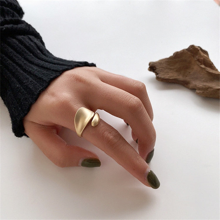 Stylish Adjustable Gold Tone Ring