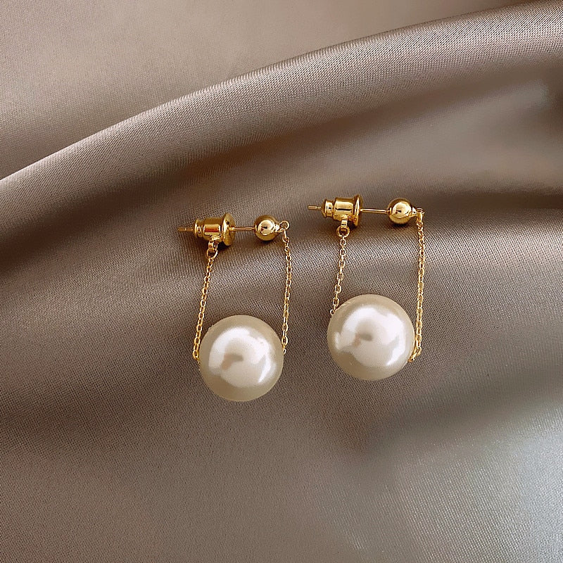 Elegant Baroque Faux Pearl Hoop Earrings