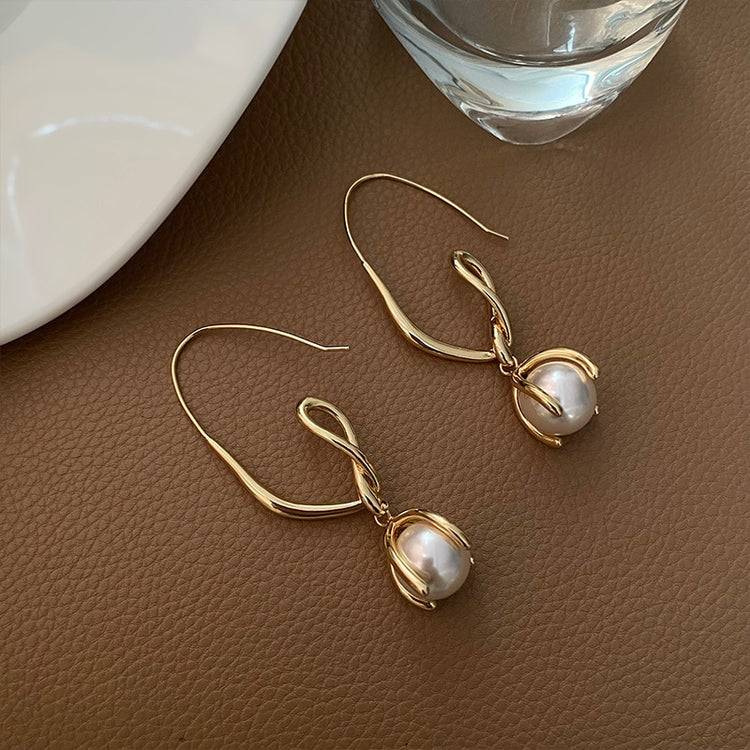 Vintage Imitation Pearl Statement Pendant Earrings