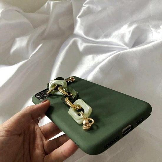 Iphone Case With A Chain In Emerald - Mad Jade's